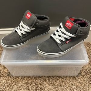Vans Boys Chukka Mid